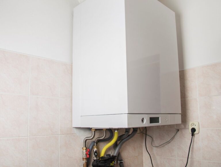 New gas condenser boiler for heating and hot water