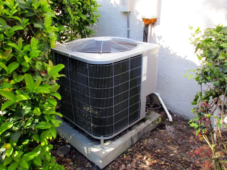 outside ac unit not turning on against white wall